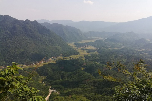 Trekking Tour In Ha Giang 5 days 4 nights