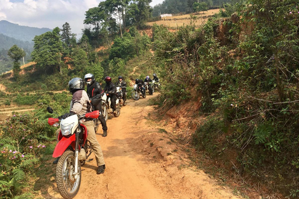 Motorbike Hanoi - Ba Be - Ban Gioc 5 Days