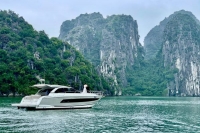 Halong Bay Yacht Tour With Private Ride From Hanoi or Halong City